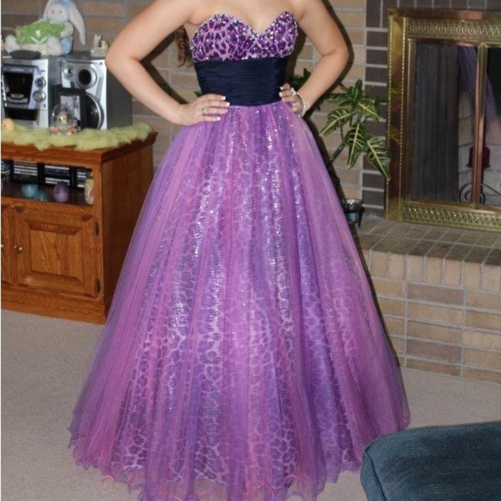 Homecoming, Fall Dance, Prom Dance Dress.
